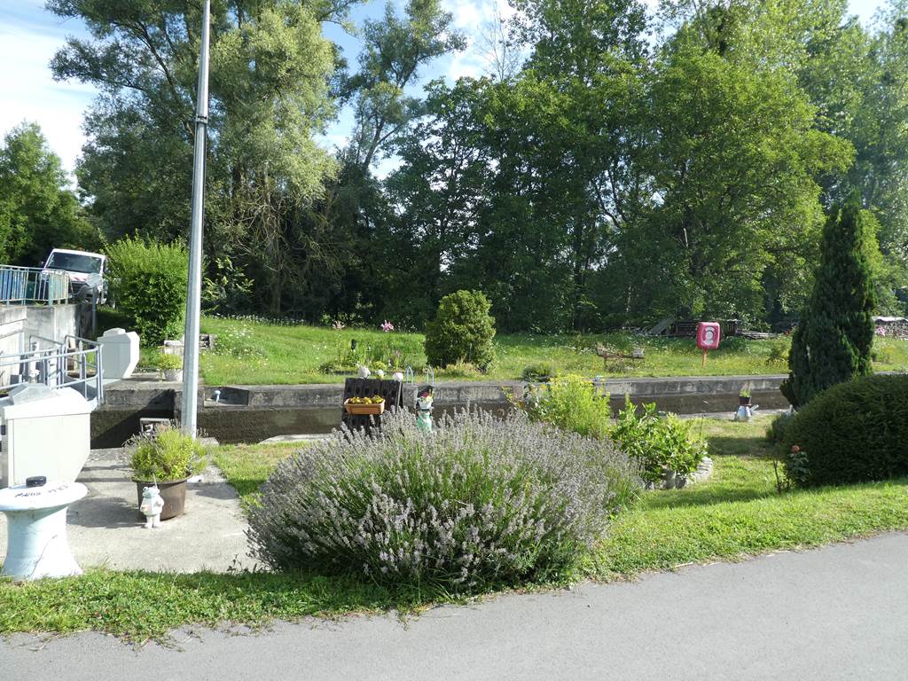 Acy-Romance - Villages Fleuri "3 fleurs", Acy-Romance - photo 2