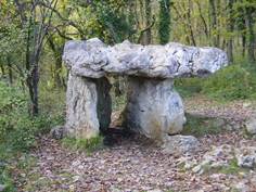 Les dolmens