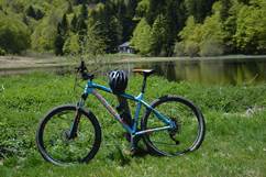 GUIDE DES ITINERAIRES VTT - PAYS DES PYRENEES CATHARES