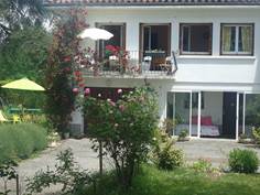 MAISON 6 PERSONNES
