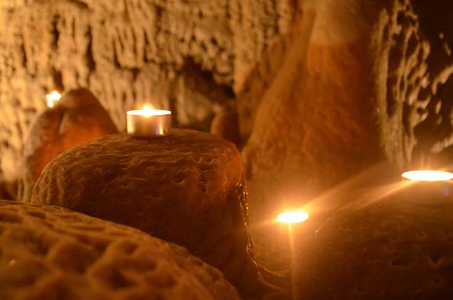 Grotte de Trabuc - la grotte s'enflamme
