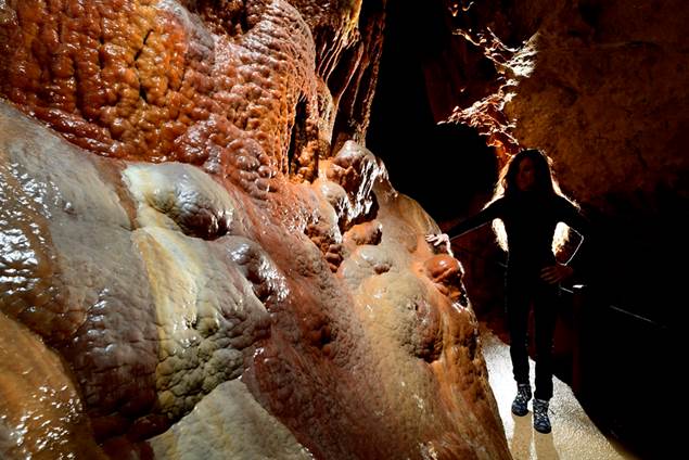 Grottes De Dargilan - MEYRUEIS