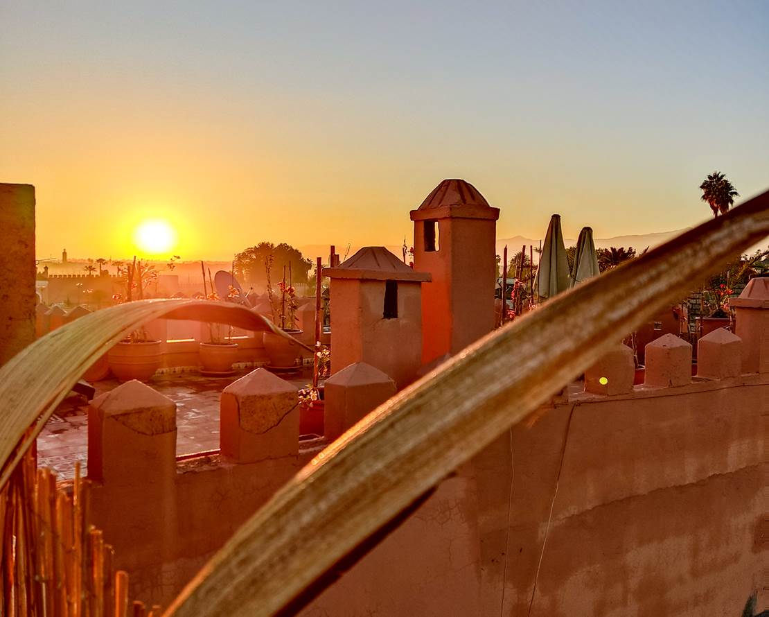 SOLEIL COUCHANT DEPUIS LA TERRASSE