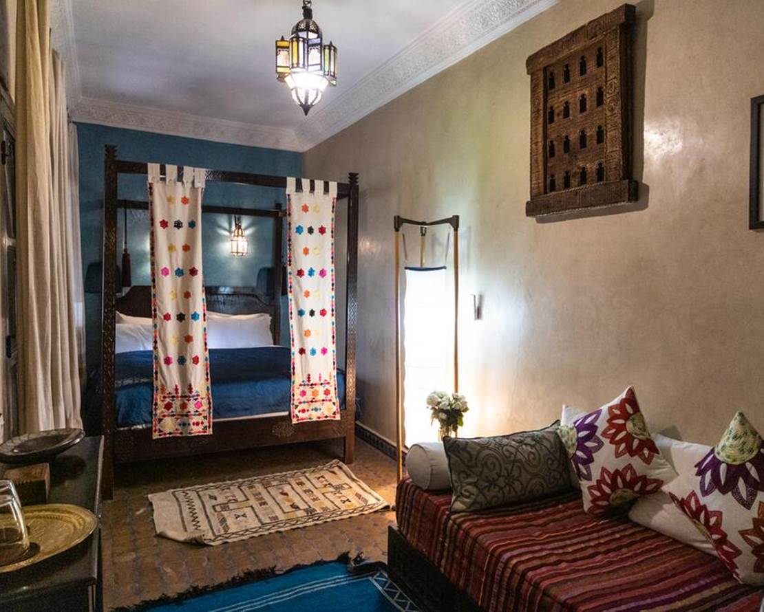 Riad Mur Akush (1)