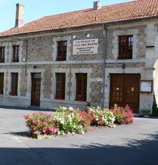 Auberge du Pied des Monts 