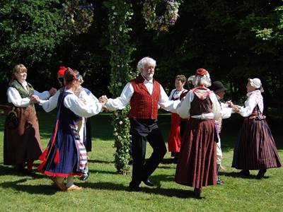 Découverte : Les danses folkloriques Ardennaise