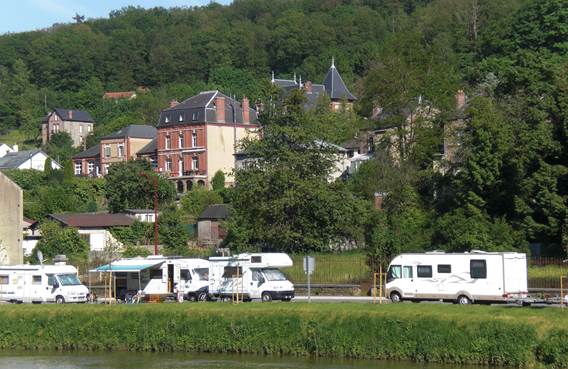 aire camping car à Bogny-sur-Meuse