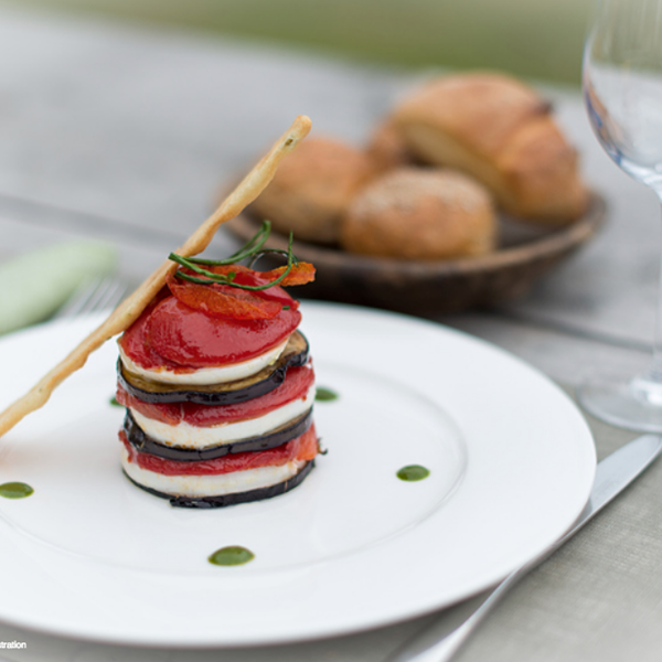 [Recette] Millefeuille de croustillant d'aubergine au Pélardon sur son coulis de tomate au basilic