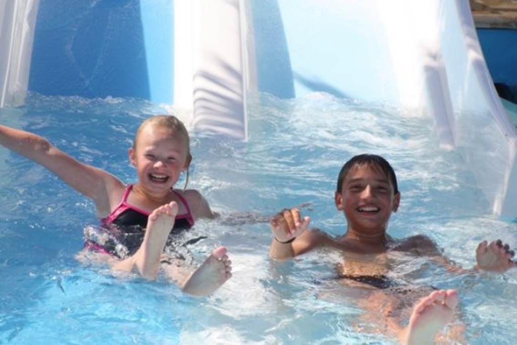 Toboggan-aquatique-camping-le-menhir-st-gildas-de-rhuys-morbihan-bretagne sud
