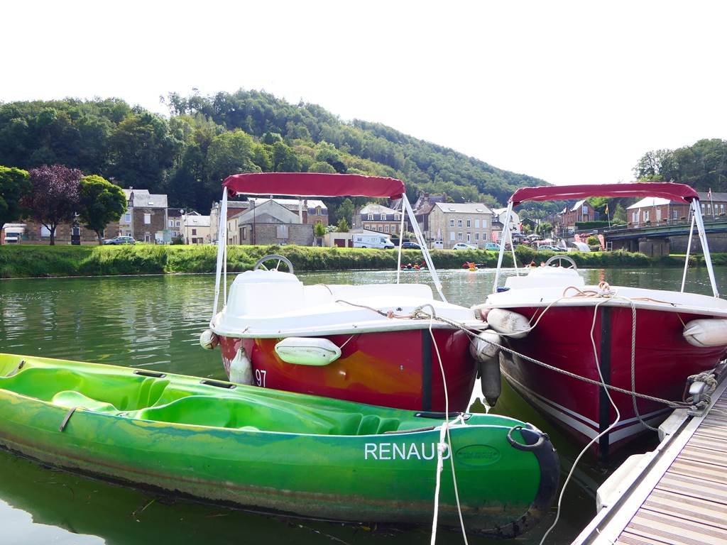 Bateaux électriques à Bogny-sur-Meuse