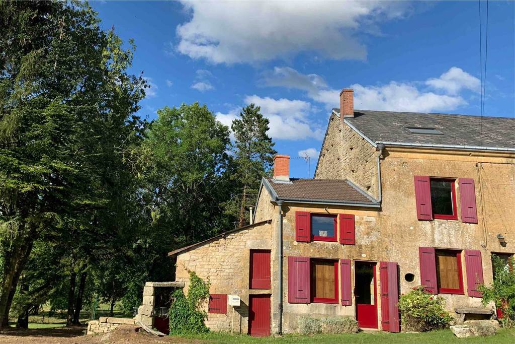Eglise Fortifiée de Bulson à Bulson - Site culturel | France Escapade