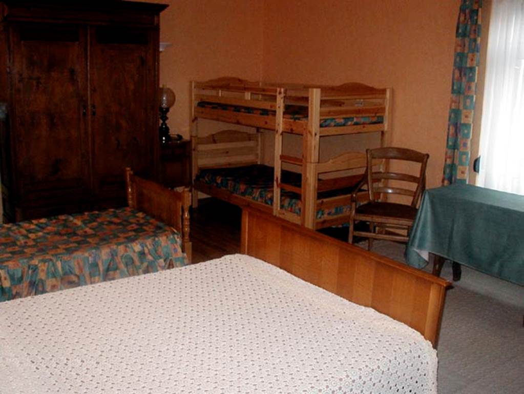 Chambre B familiale à Rocroi Chez Mme Dumonceau