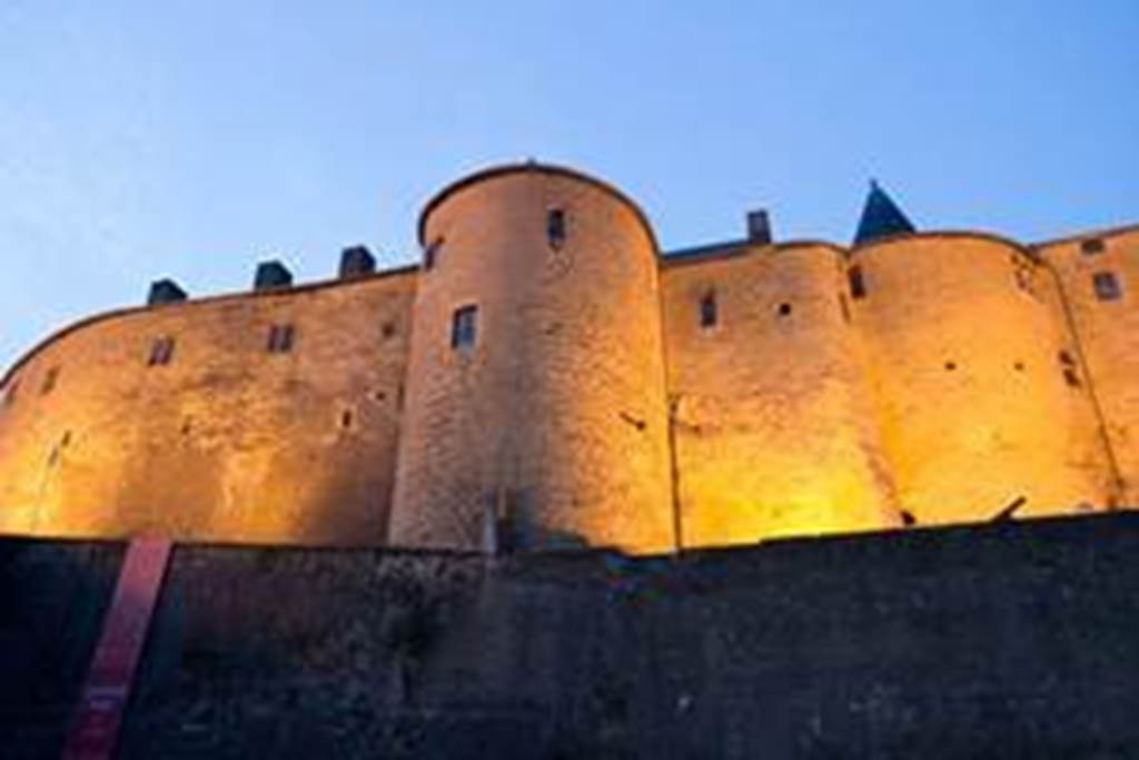 Visite Guidée du Château Fort aux Flambeaux