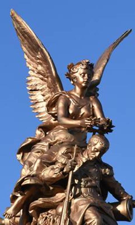 Visite guidée VAH Sedan : De pierre et de bronze