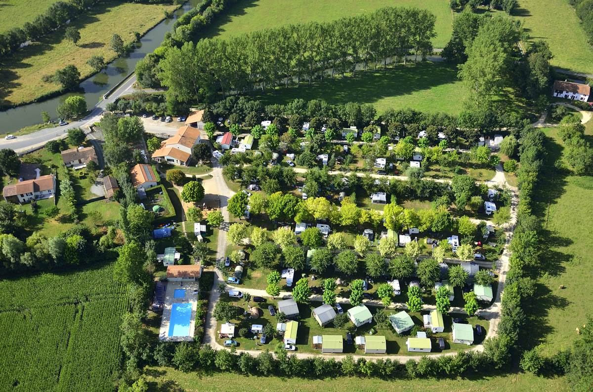 La maison principale au coeur du parc de 60 hectares