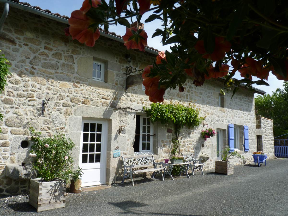 La Vieille Maison De Pensol - PENSOL - FRANCE