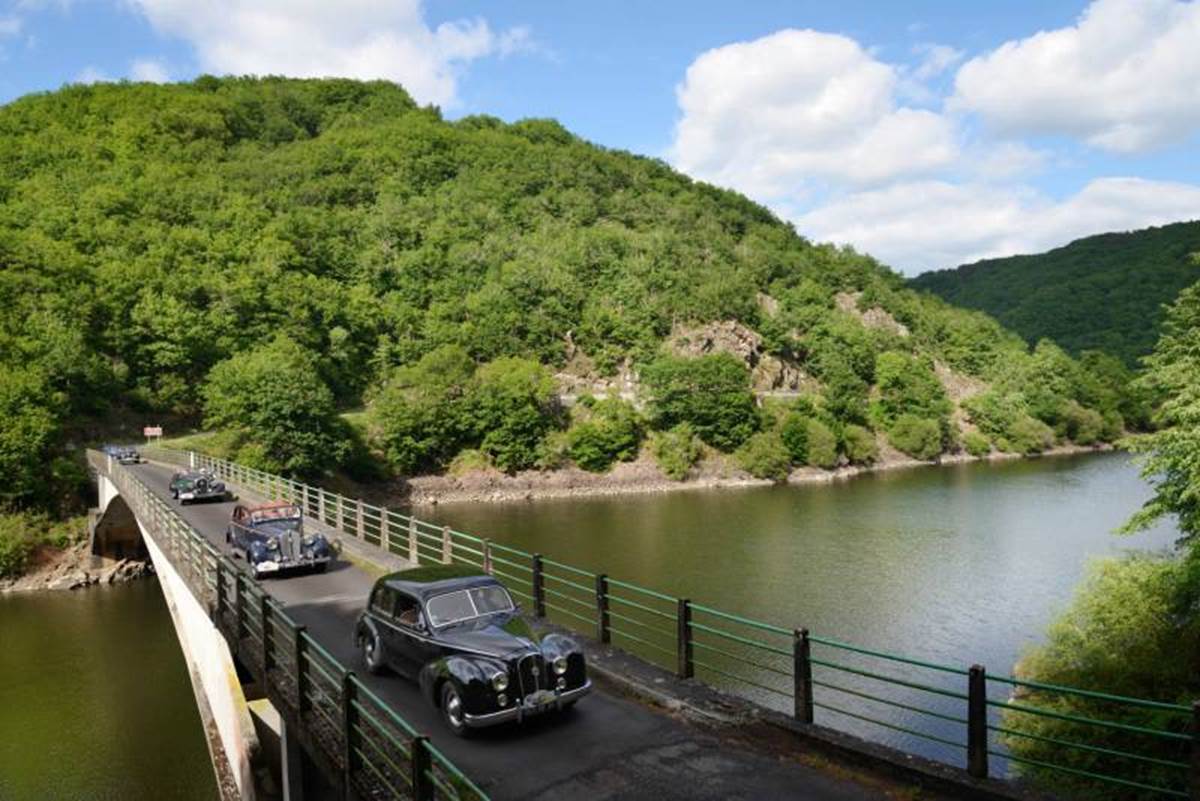 Le-belvedere-de-Gratte-Bruyere-a-Serandon