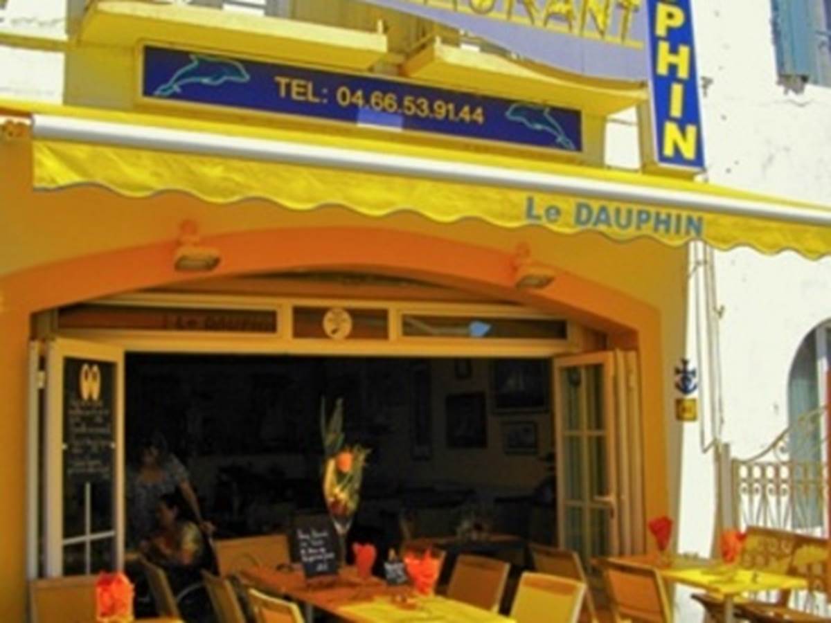 Mas Saint-Ange à Lunel, vue côté piscine de la maison d'hôtes