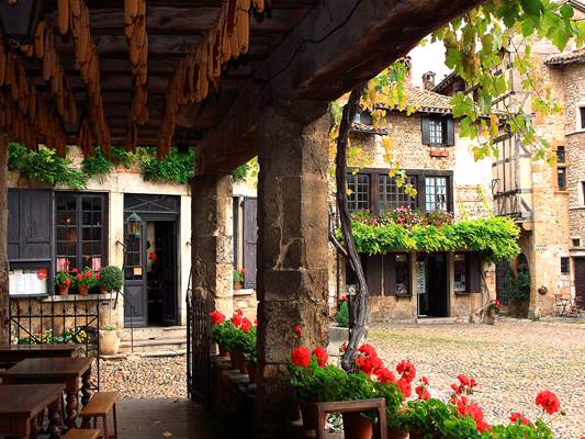 Pérouges, l'un des plus beaux villages de France