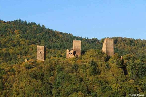 Les trois châteaux du Haut-Eguisheim