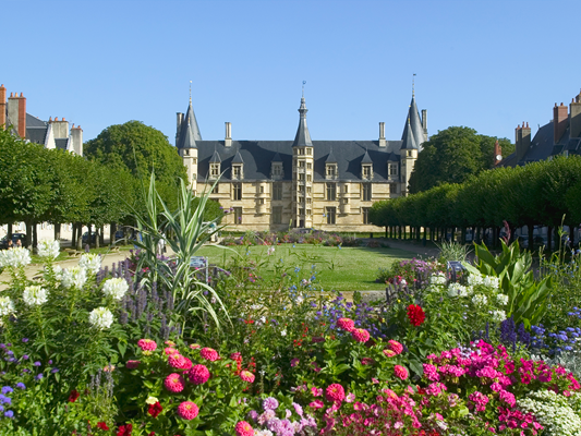 Nevers, ancienne cité ducale