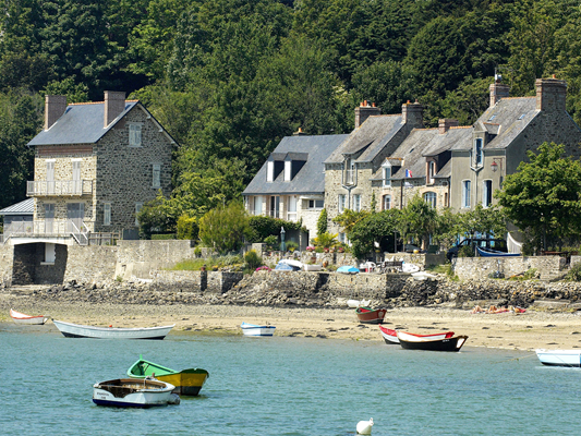 Saint-Suliac, authentique petit port de pêche sur l'estuaire sur la Rance