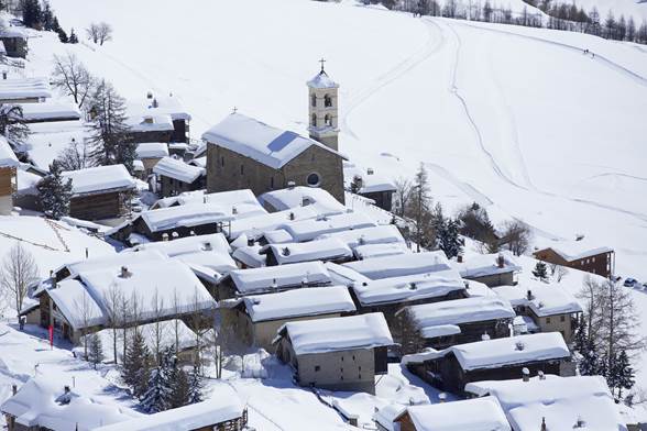 Saint-Véran, station au cœur Queyras, plus haute commune d'Europe et l'un des plus beaux villages de France