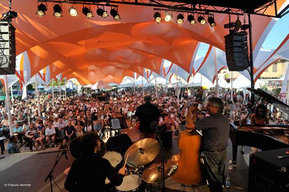 Marciac, bastide du Gers et capitale du jazz