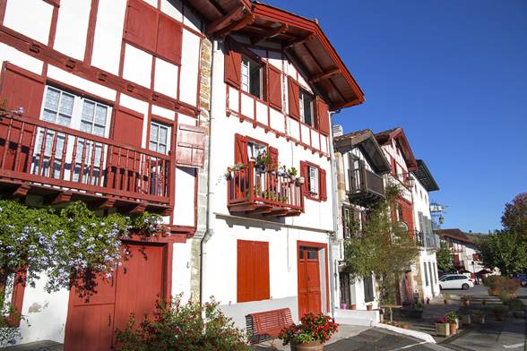 Ainhoa, l'un des plus beaux villages du Pays basque