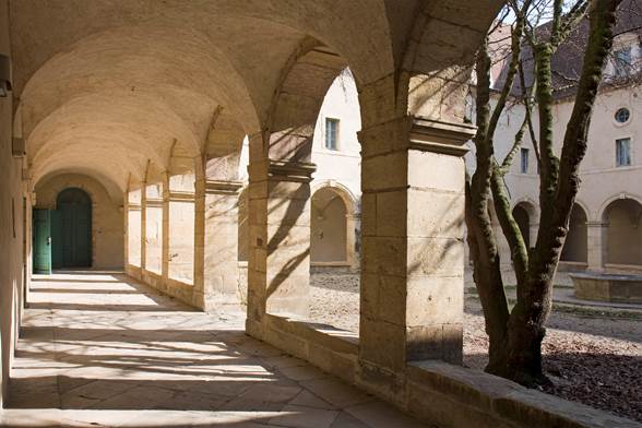 Musée de la Vie bourguignonne - Perrin de Puycousin
