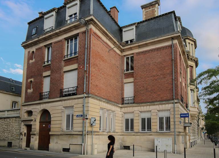 Authentique immeuble des années 1920
