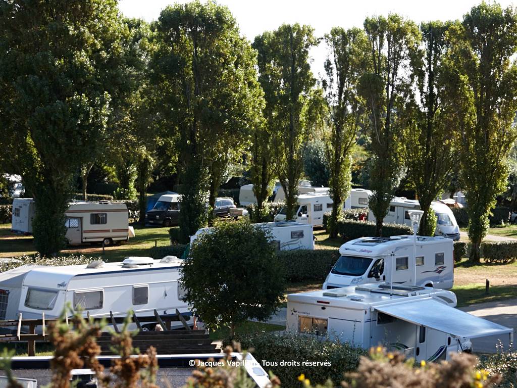 camping-Falaise-locmariaquer-morbihan-bretagne-sud