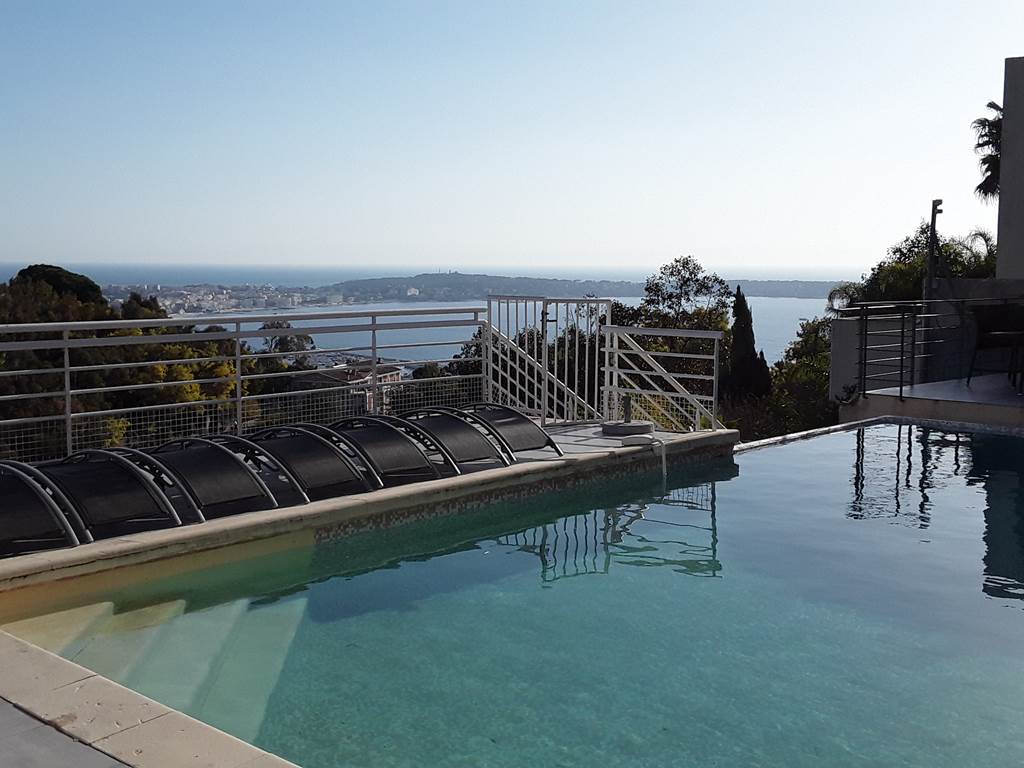 provence riviera location villa vue mer piscine à débordement