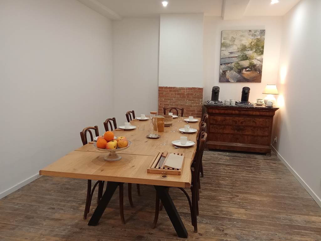 Le Mas Palegry chambres d'hôtes salle à manger 02