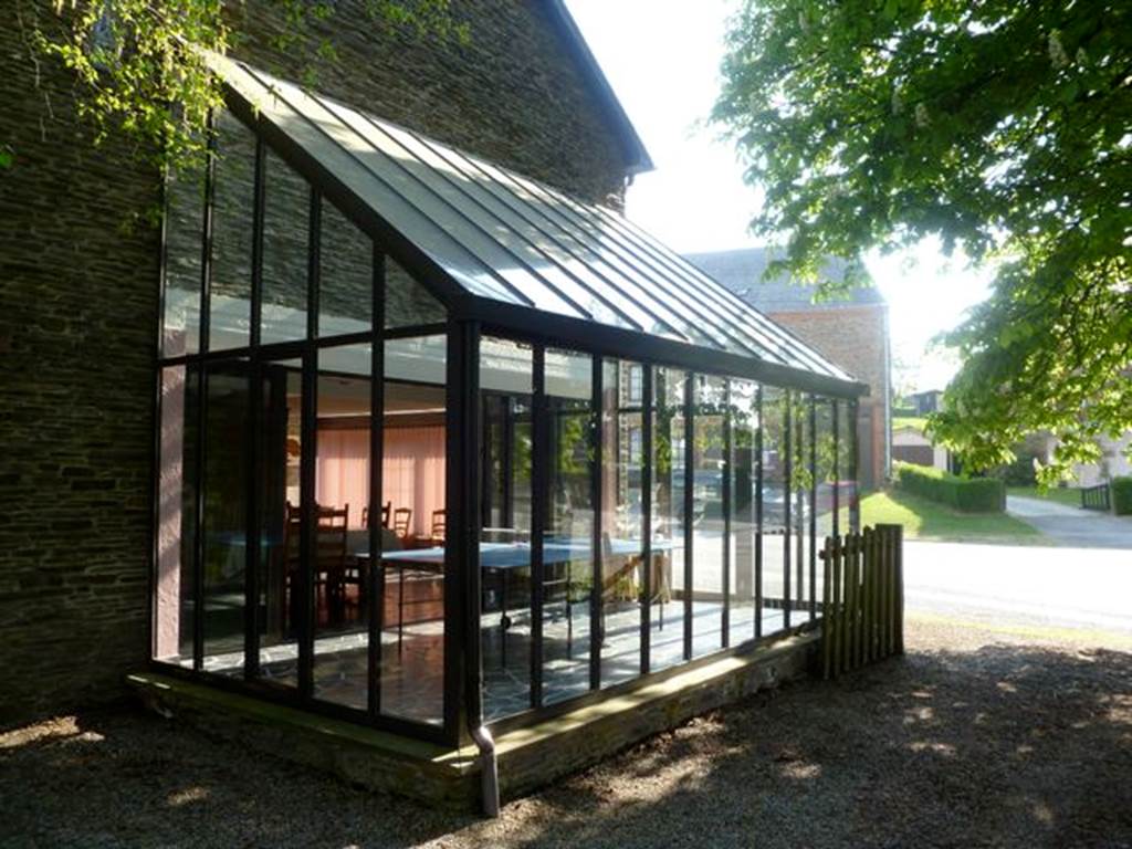 1.3.2. Rez-de-chaussée - la véranda - vue de l'extérieur