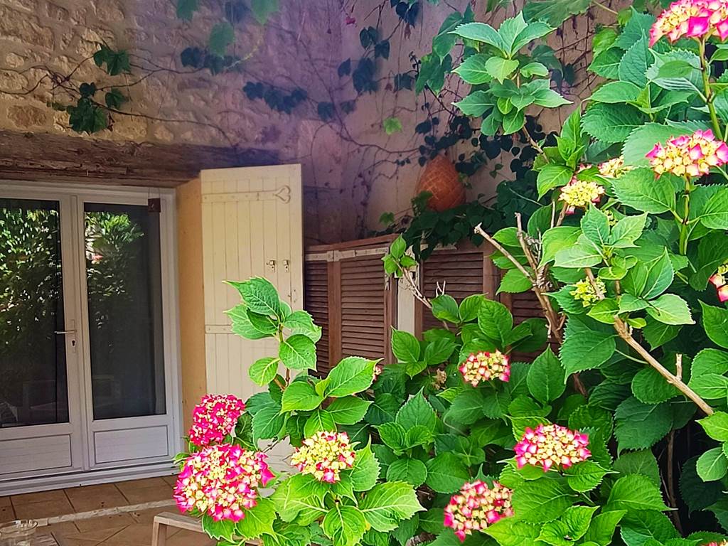 Gîtes, chambre d'hôtes et table d'hôtes gastronomique à Casteljaloux Lot et Garonne, piscine, jacuzzi et spa