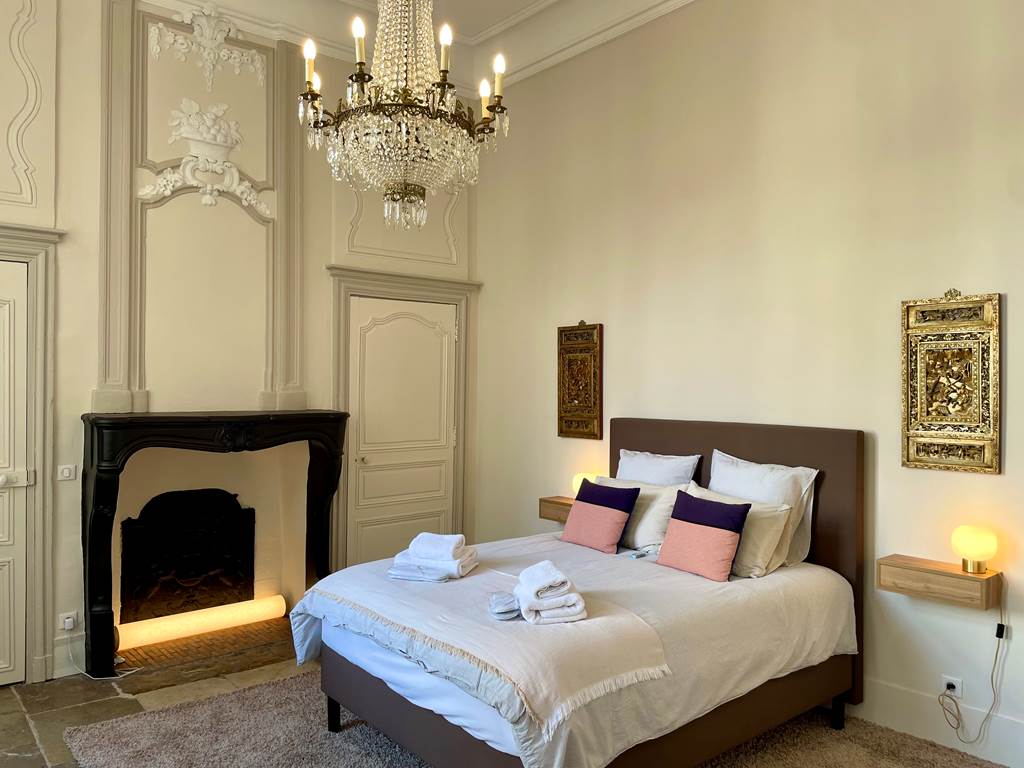 Chambre_Romantique_Semur-En_Auxois_Hotel_ Maison_Jazey