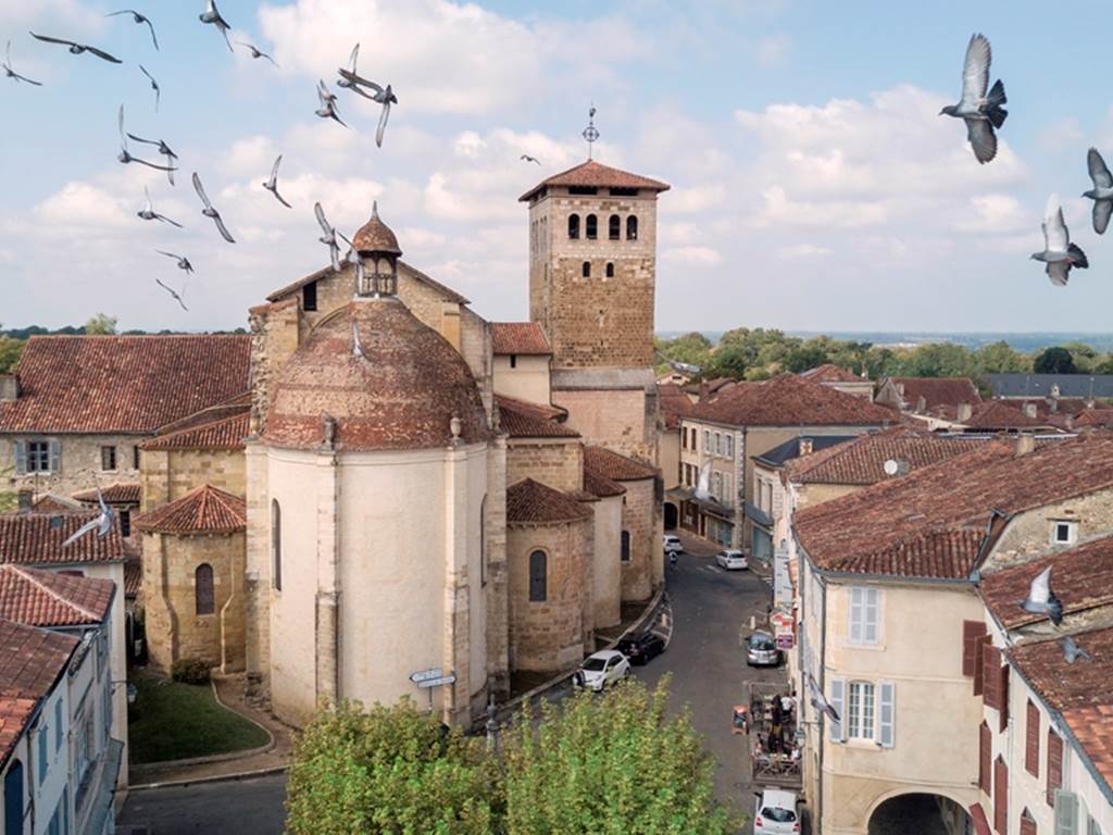 Abbatiale-vue-du-ciel-TiS