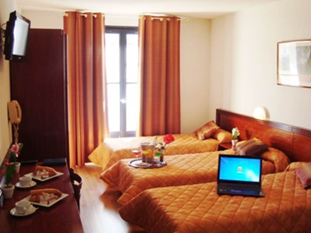 Lourdes Hotel Angelic