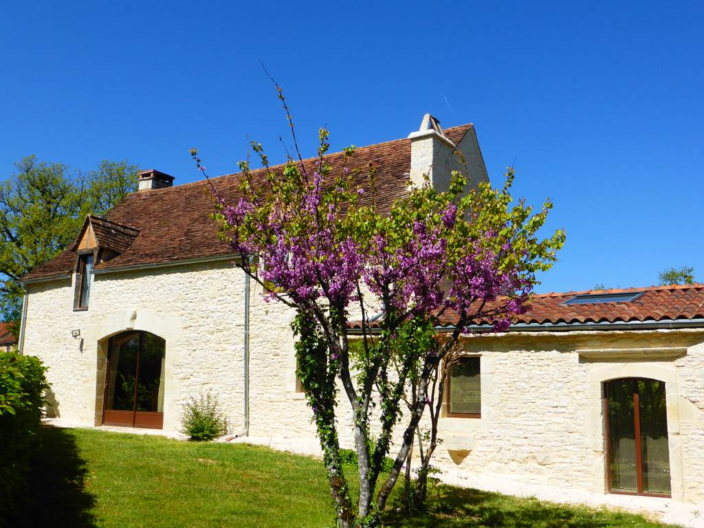 Maison pierre et toit Périgourdin : les gites de fred