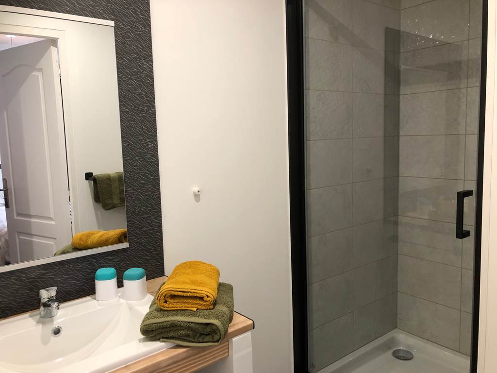 Chambre Côté Savane  - La maison d Eole