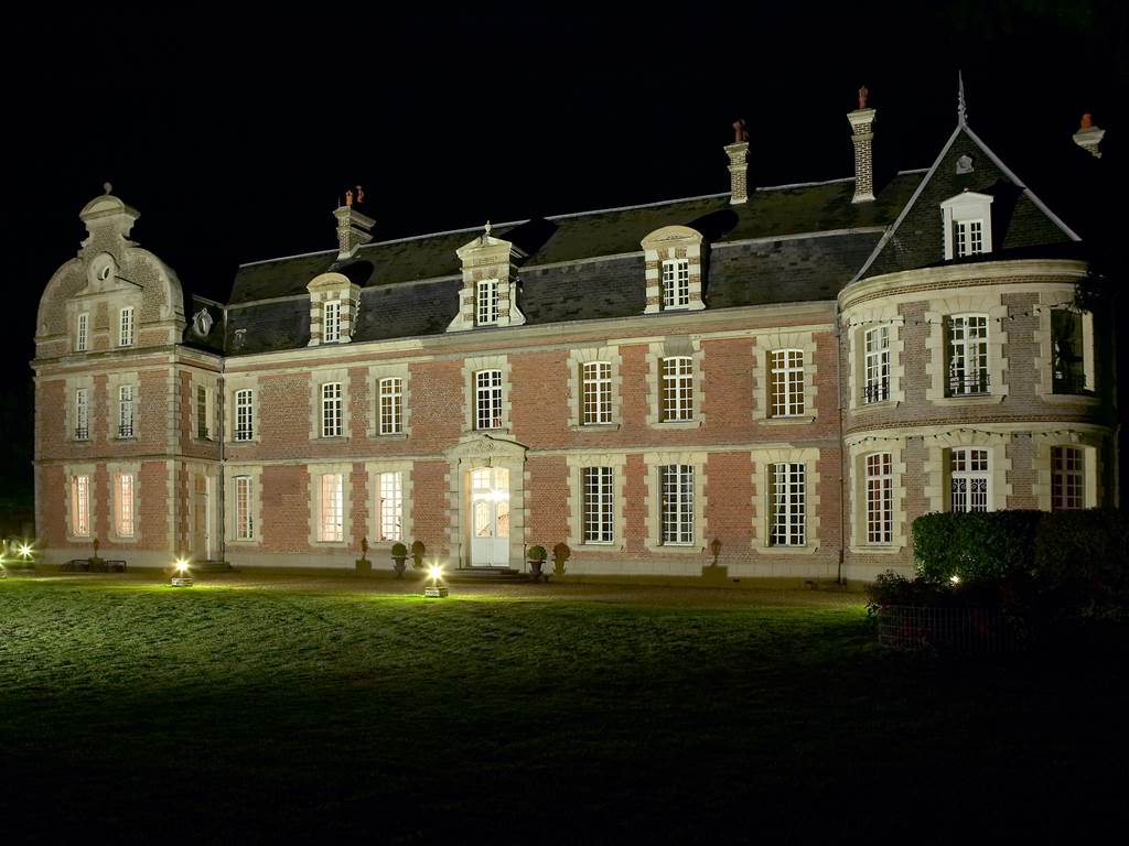 Château de Béhen de nuit