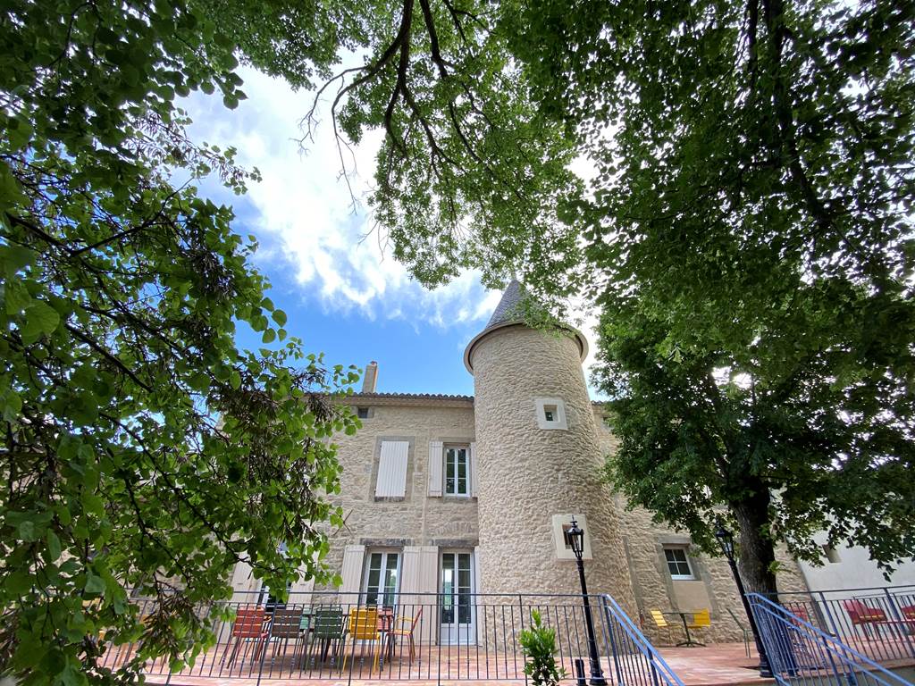 Terrasse et tour - Domaine de Lanis - Chambre hotes Castelnaudary