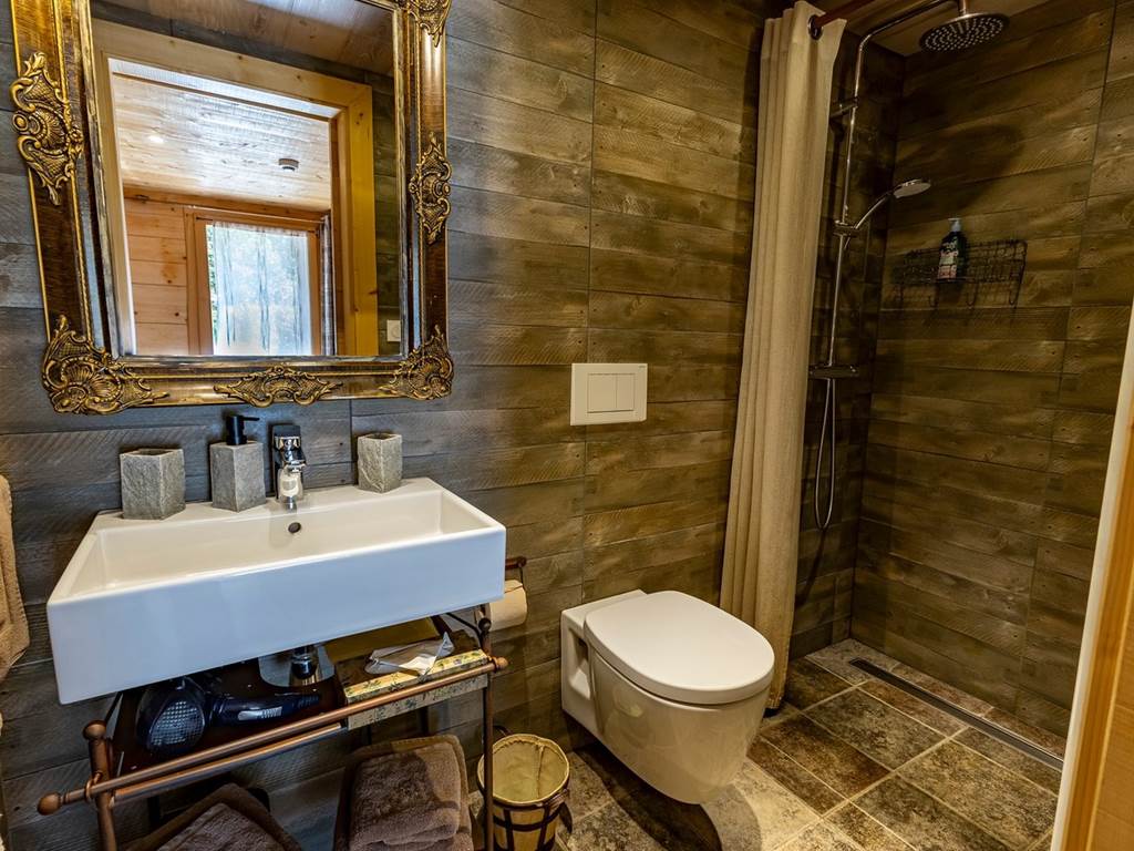 La sdb : Thème le poulailler