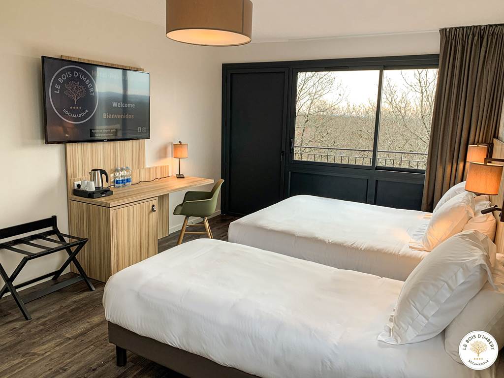 Chambre Triple Deluxe lit Hotel Le Bois D'Imbert