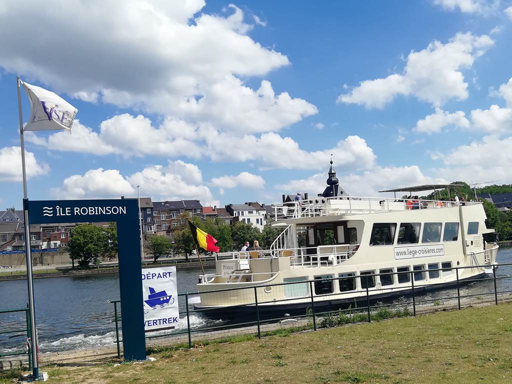 Croisières-promenades sur la Meuse visétoise en juillet et août