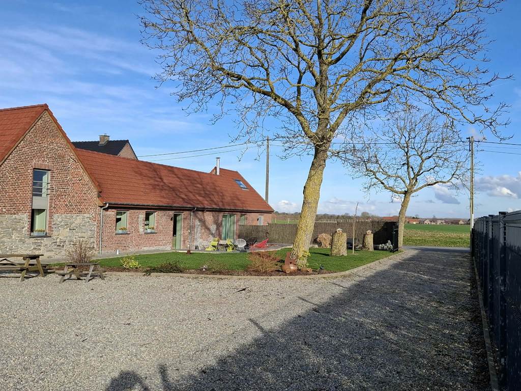 24fd556a-65c0-4baf-8628-121a39f633f7