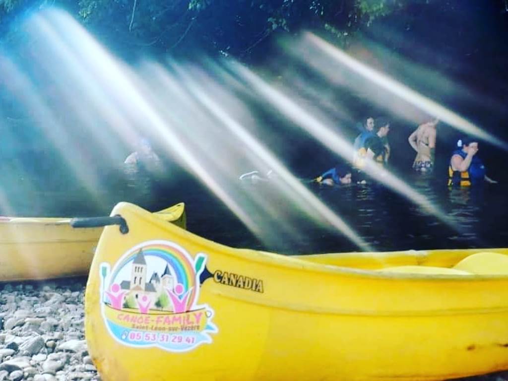 le rayon de soleil canoê family