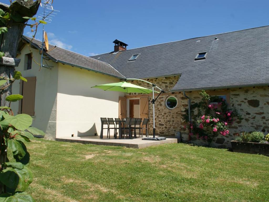 Gîte n°19G3052 "Pierrelise" – ESPARTIGNAC
