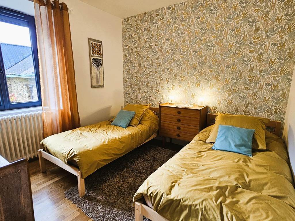 Gîte n°19G3131 "La Maroussie" – SALON LA TOUR